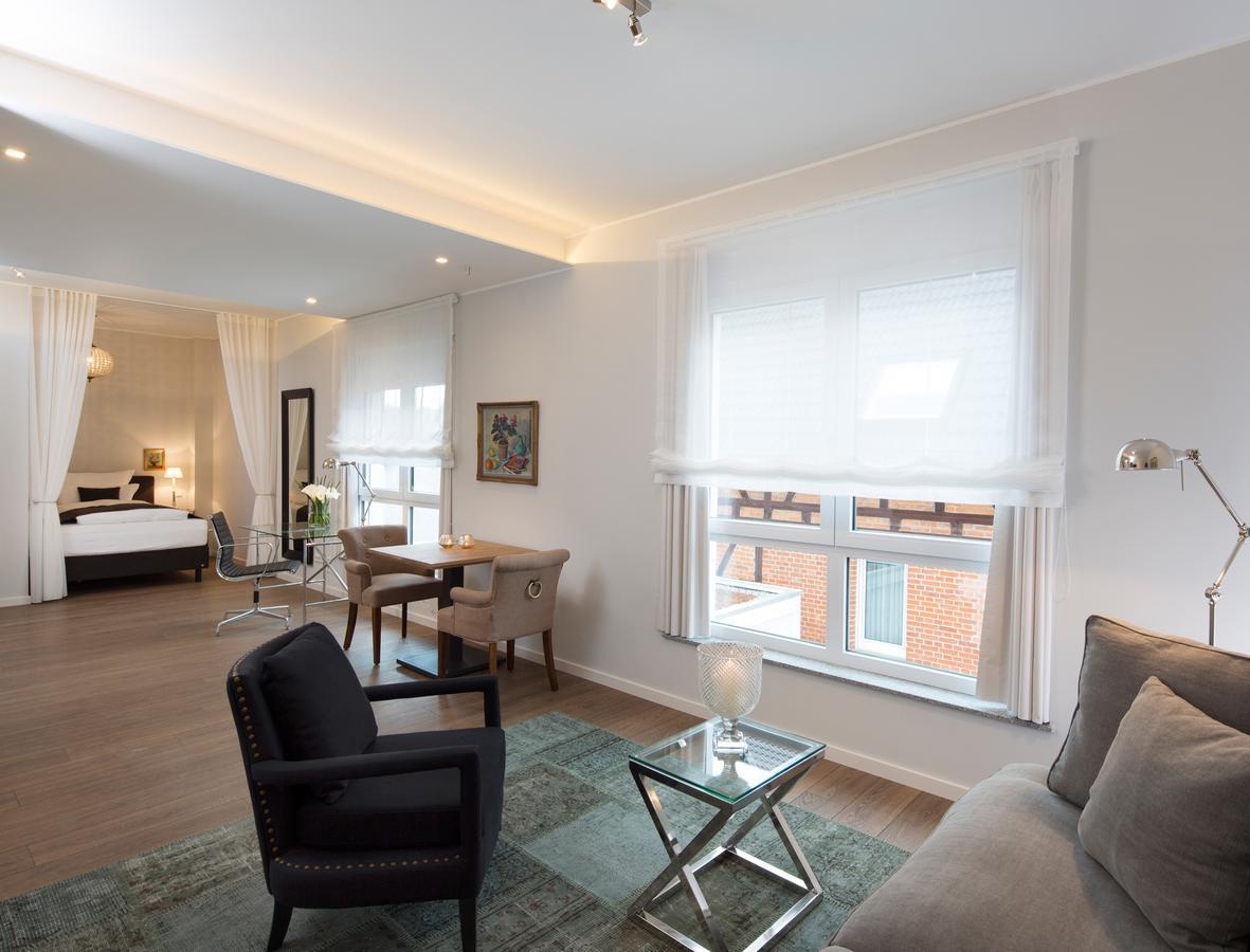 Logis First Class Business Suites Renningen Oda fotoğraf