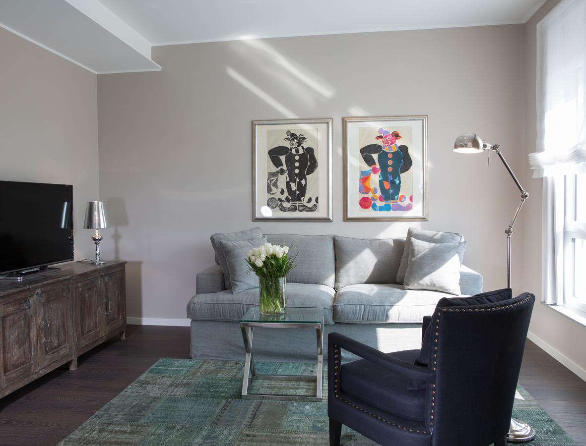 Logis First Class Business Suites Renningen Dış mekan fotoğraf