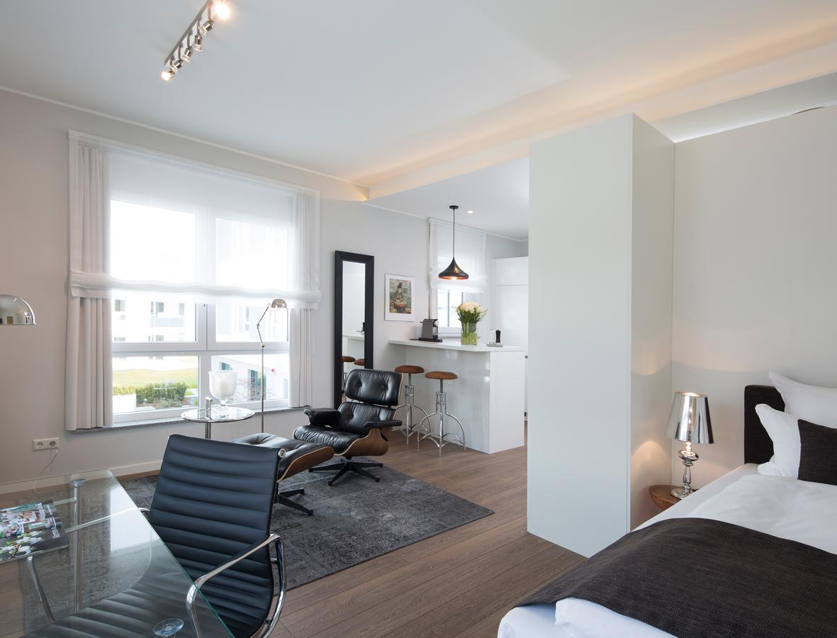 Logis First Class Business Suites Renningen Oda fotoğraf